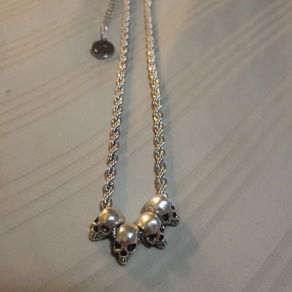 Quality Stainless steel skull necklace